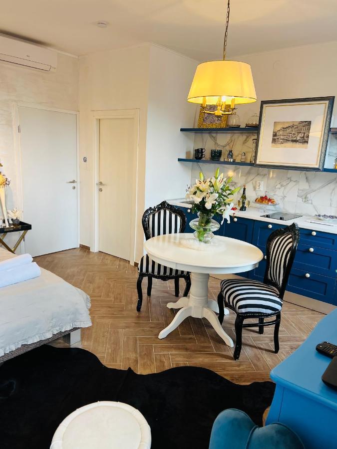 La Dolce Vita Luxury Apartments With Best Free Private Parking In City Center Pula Eksteriør billede