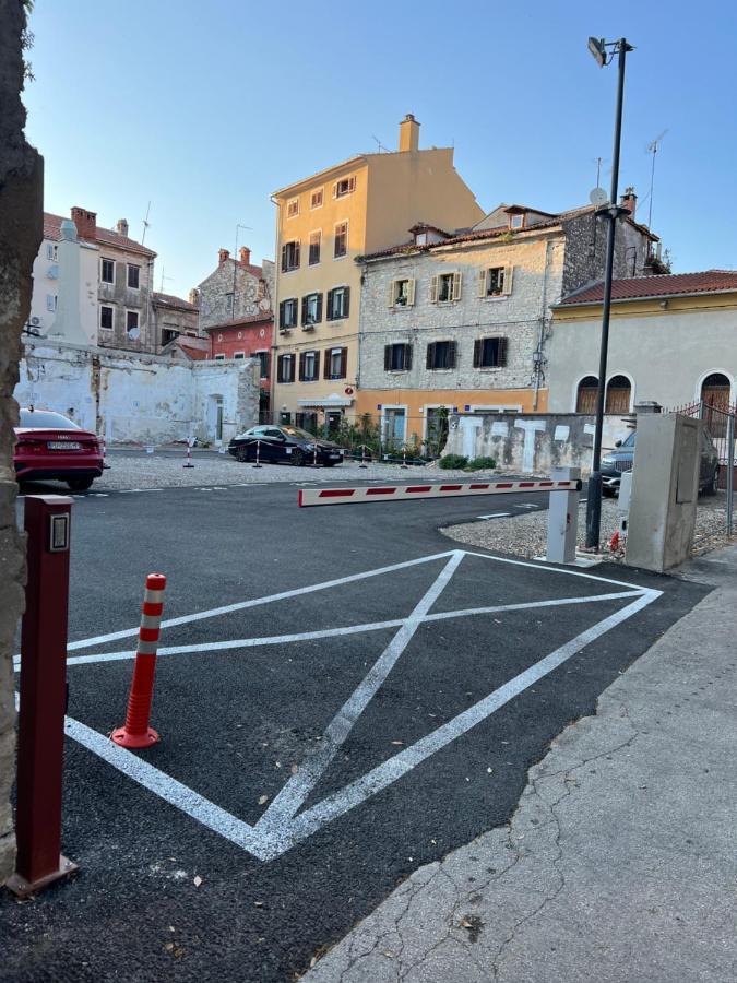La Dolce Vita Luxury Apartments With Best Free Private Parking In City Center Pula Eksteriør billede
