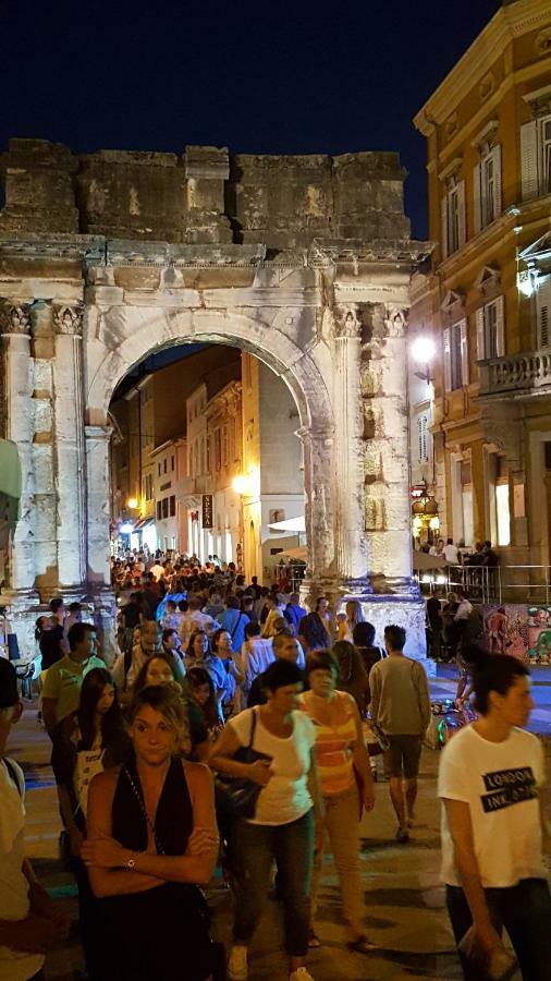 La Dolce Vita Luxury Apartments With Best Free Private Parking In City Center Pula Eksteriør billede